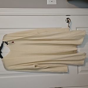 #149 Ladies NWT long Beige Sweater